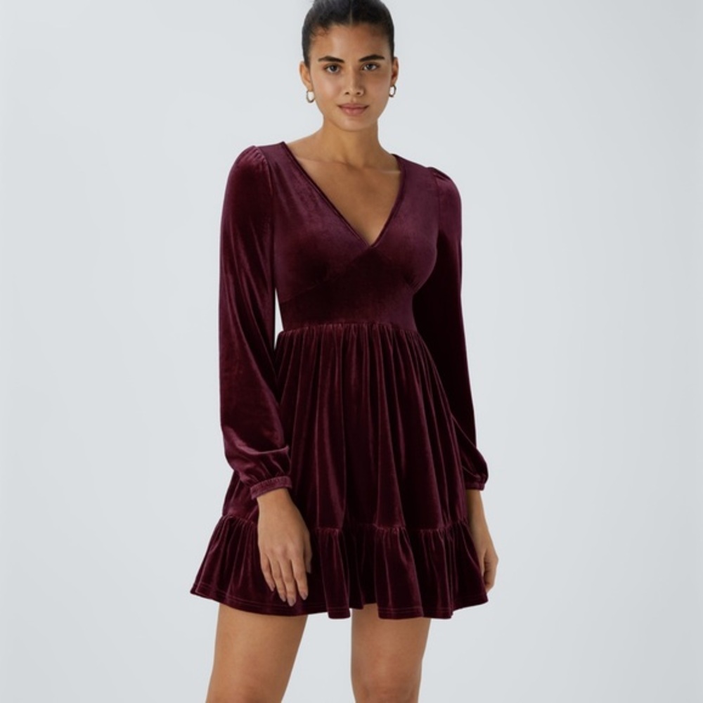 Halara  V Neck Long Sleeve Ruffled Hem Velvet Mini Chill Dress size L nwt